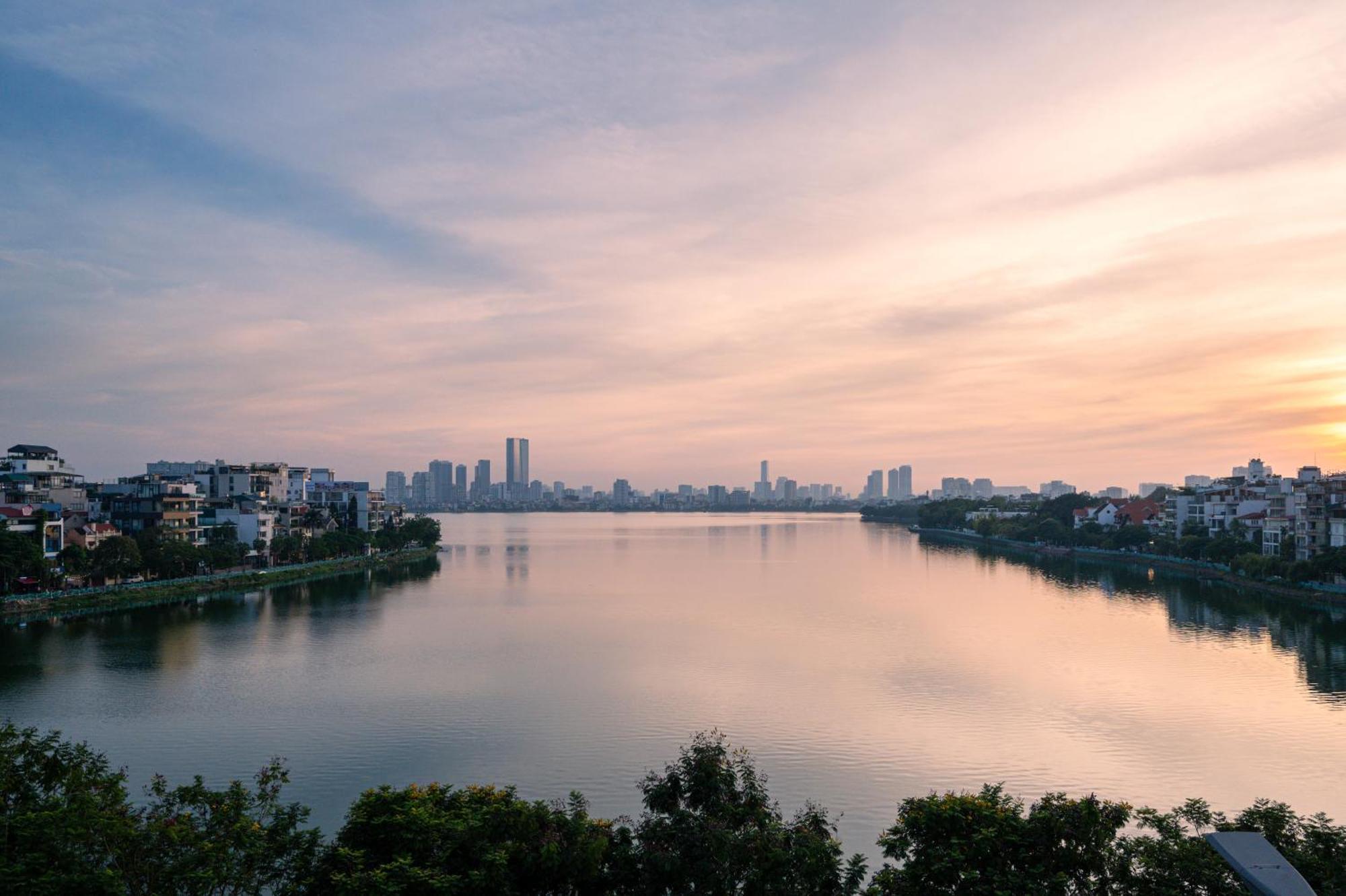 Luxe Paradise Suites Xuan Dieu Hanoi Esterno foto